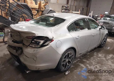 2017 Buick Regal Turbo Sport Touring z USA, uszkodzony, nr VIN 2G4GL5EX7H9198615